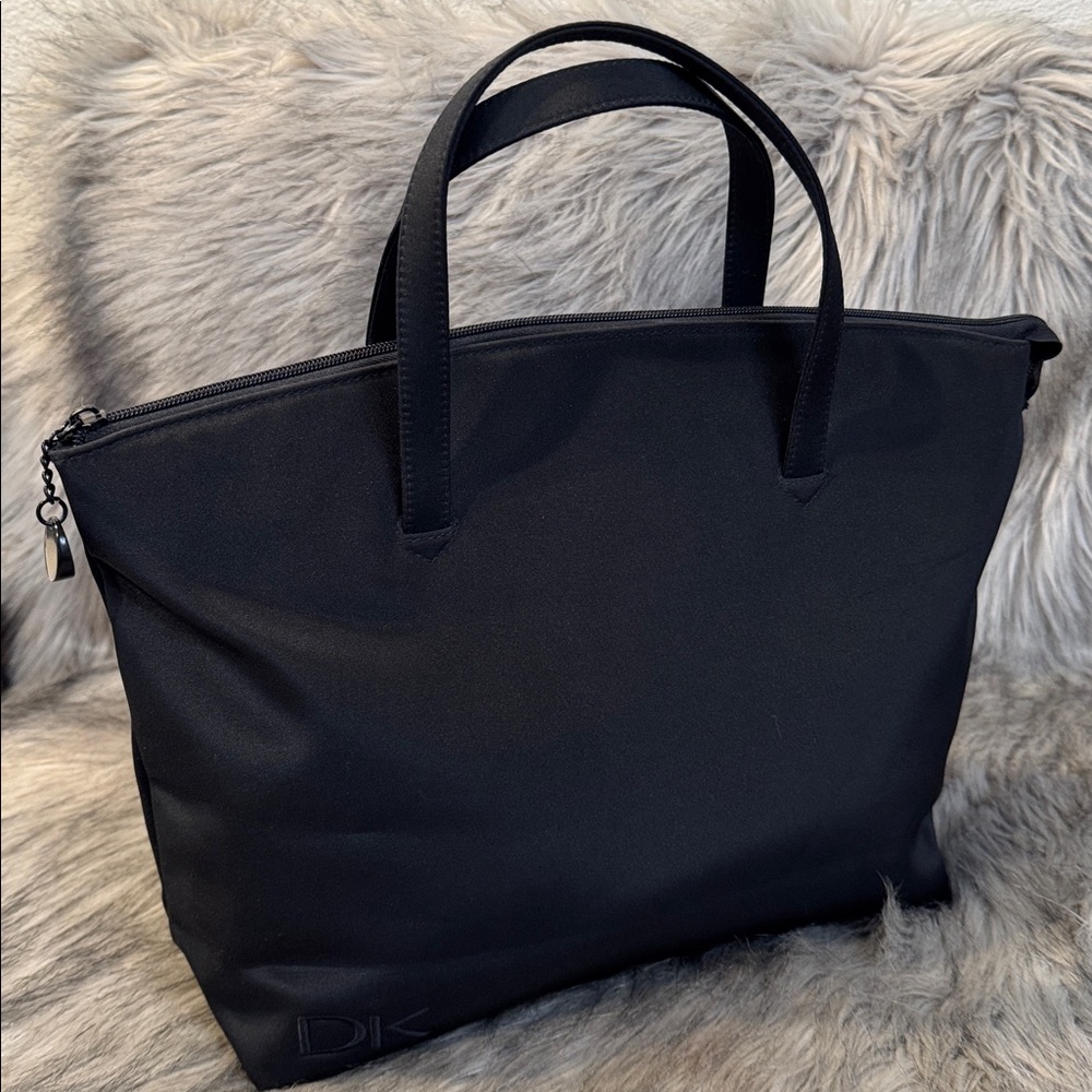 PRICE FIRM Donna Karan Black Fabric Tote